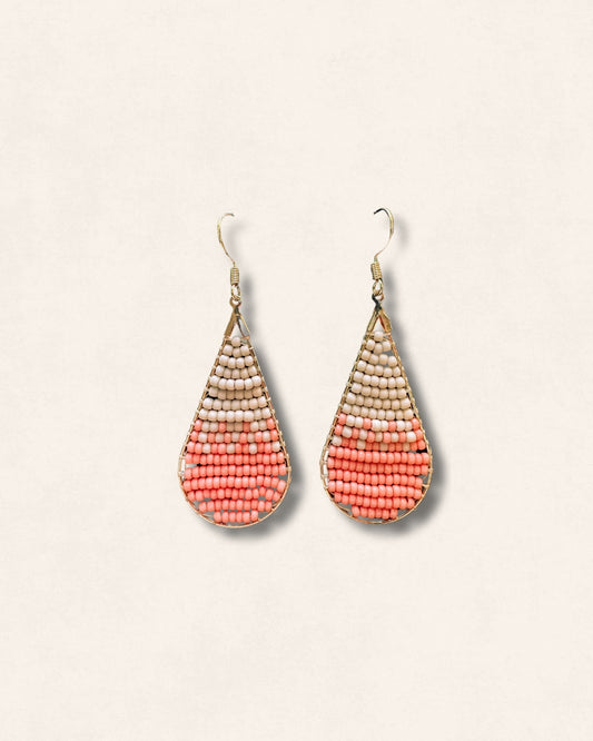 Tear Drop Frame – Cream to Soft Pink